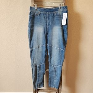 NWT- Seven7 Women's The Moto Pull-On Legging Jean- Size 16